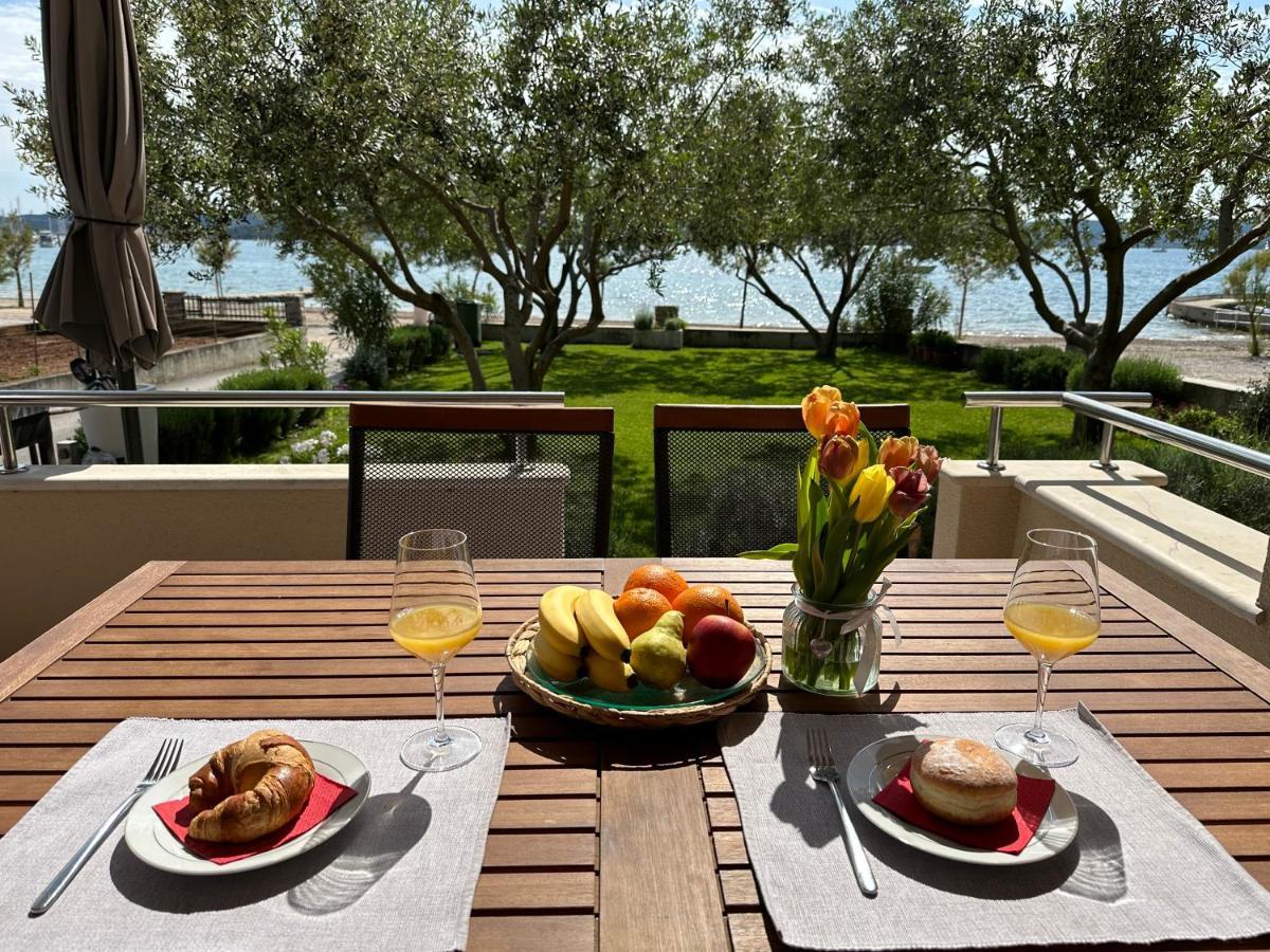 Apartmani Roko Biograd Na Moru Exterior foto