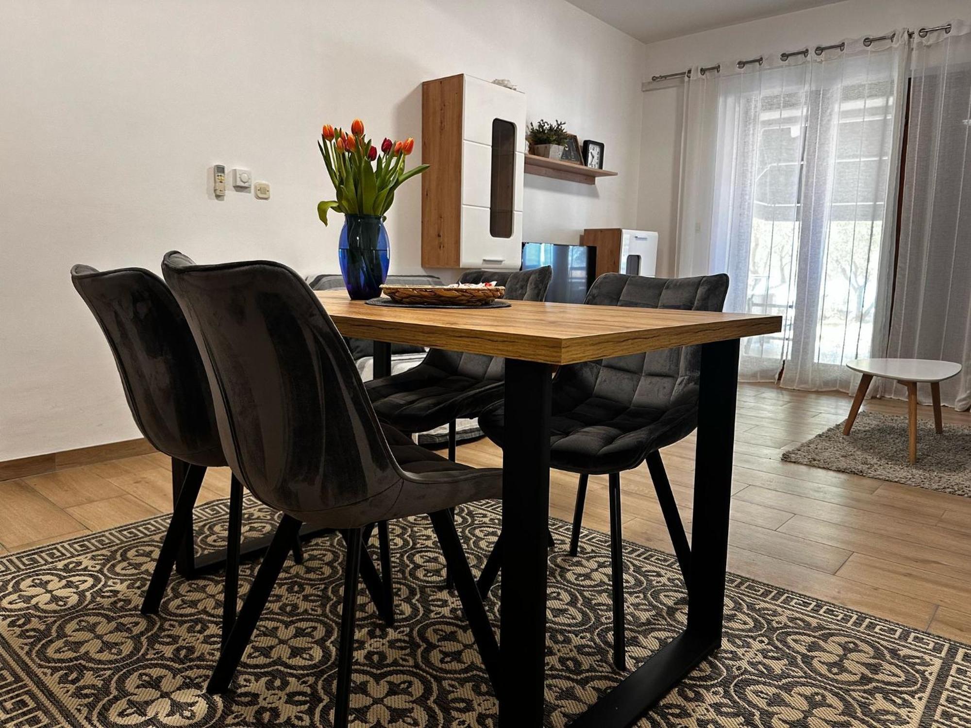 Apartmani Roko Biograd Na Moru Exterior foto